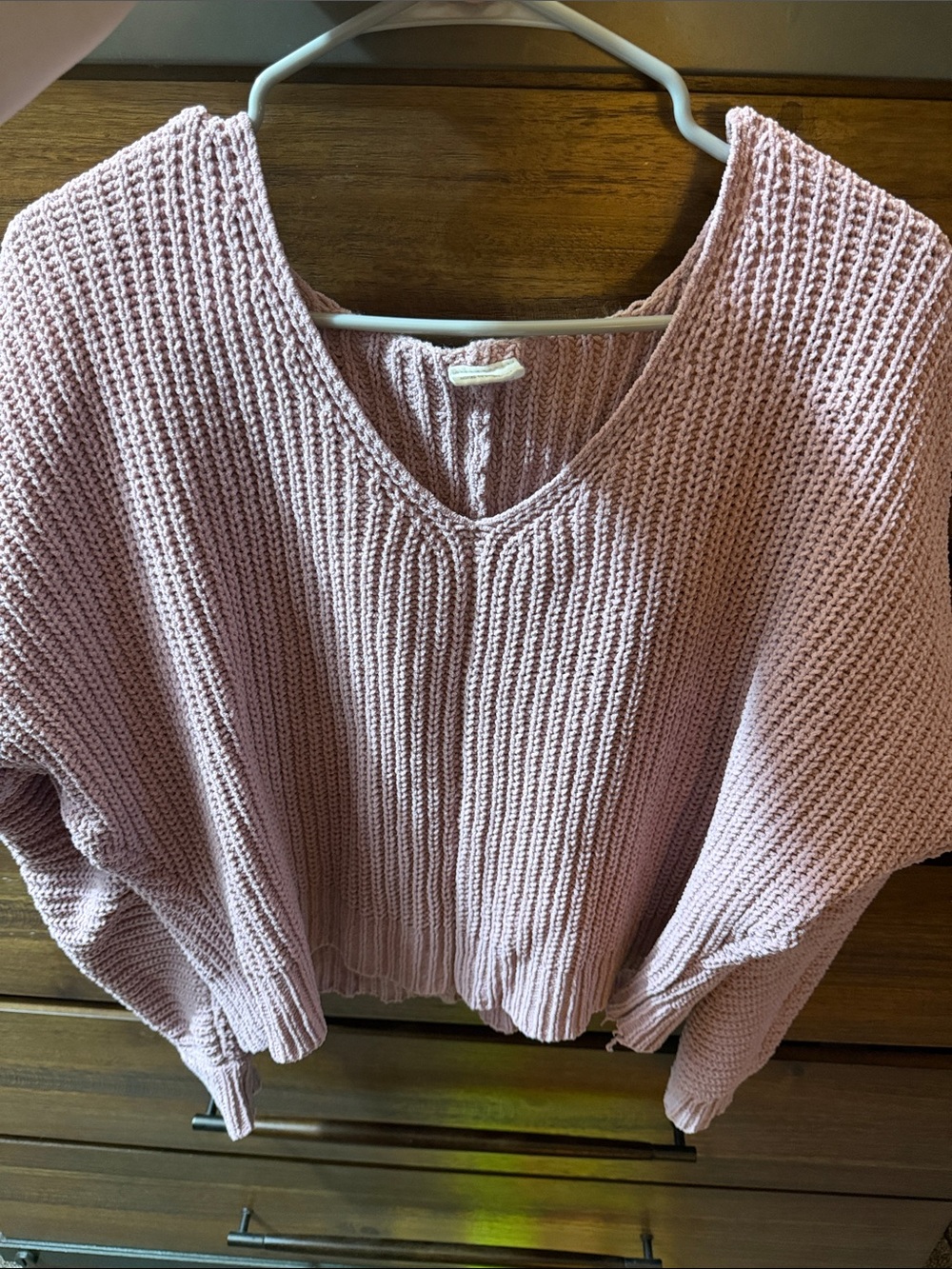 Women's Dusty Pink V-Neck Knit Sweater